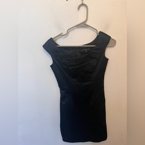 David Meister Cap Sleeve Faux Leather Dress Black Size 2 - Picture 1 of 3